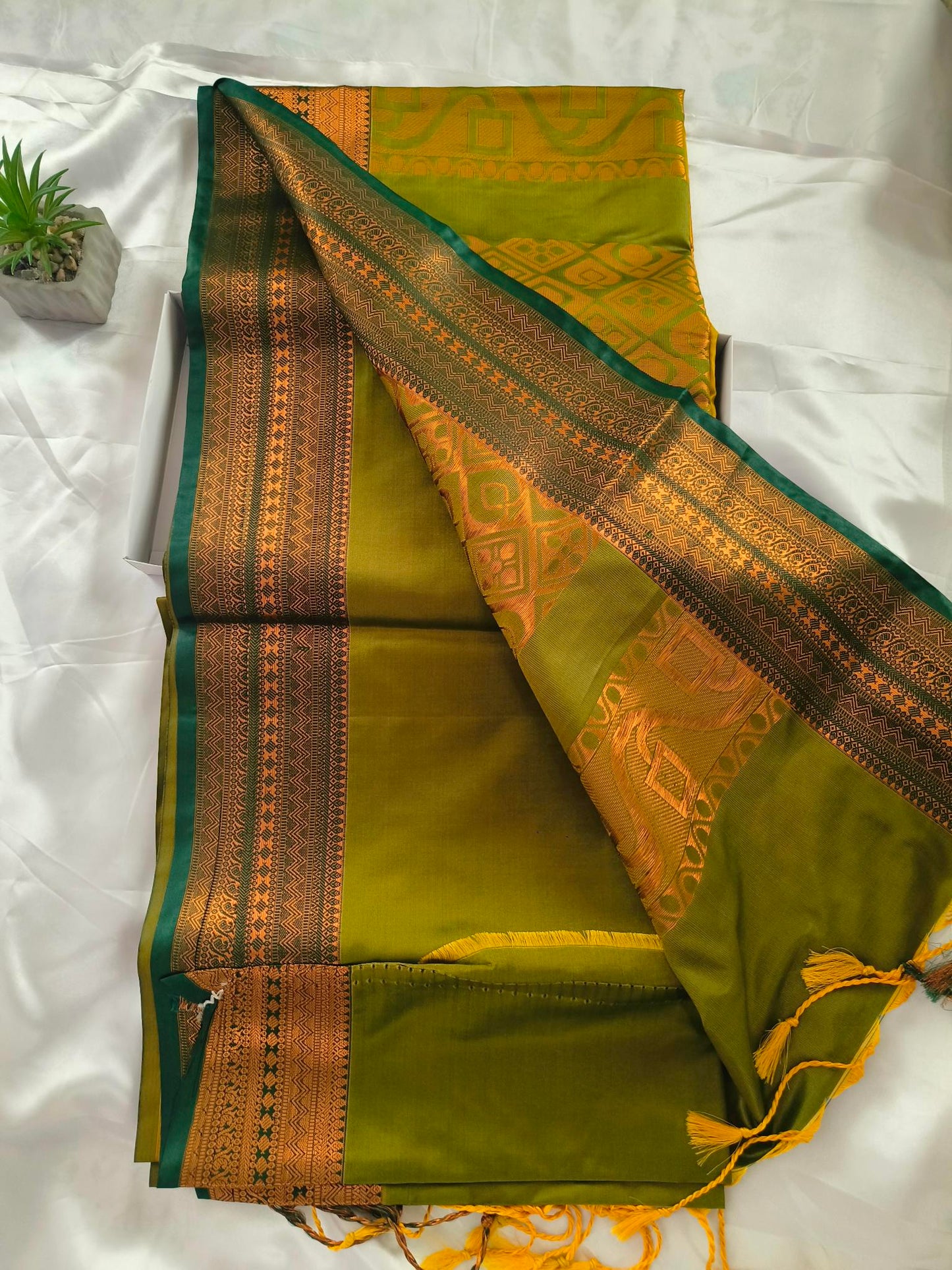 Soft Silk Pista Green Saree