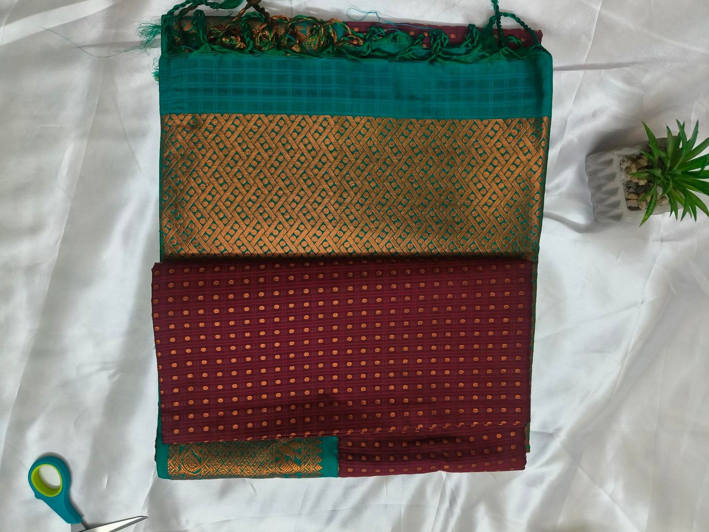 Kattu Lakshya Butta-Soft silk Magenta Saree